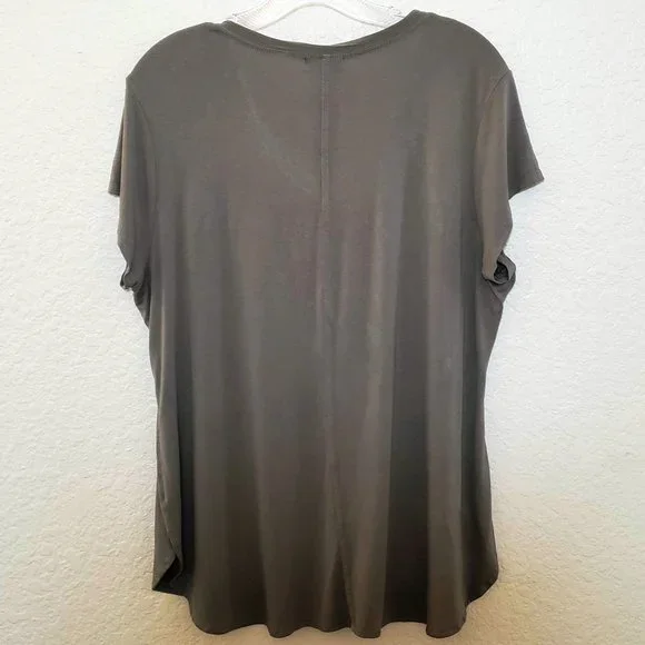 Crosby Olive Green Center Seam Short Sleeve Chiffon Trimmed V-Neck Top - Size L - Picture 4 of 6